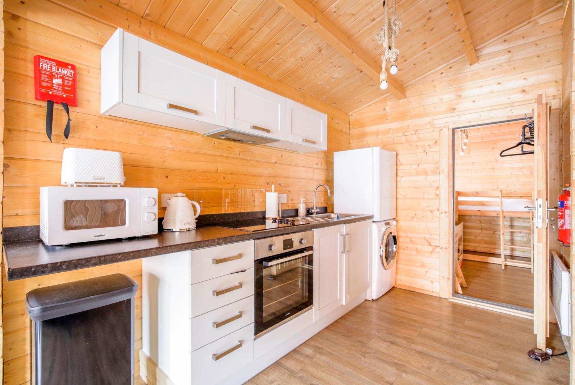 The Baltic Cabin - Cains Brewery Village ลิเวอร์พูล ภายนอก รูปภาพ